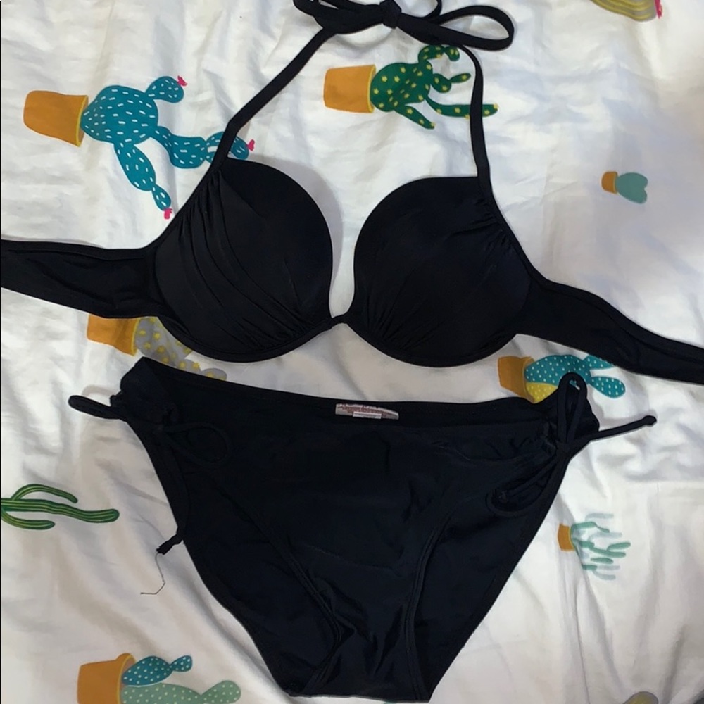 Black Bikini
